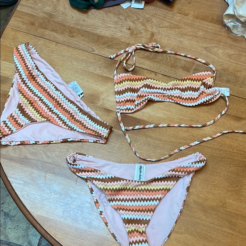 Dippin' Daisy's Zigzag Bikini in Pink and Orange